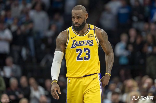 Một sự thay đổi lớn qua đêm! James ở lại phía sau Lakers với giá 52,6 triệu