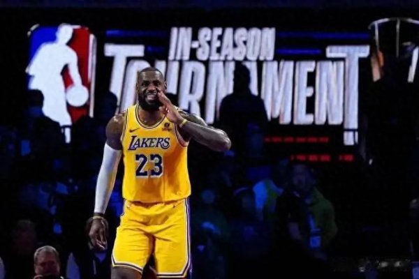 NBA Offsory: James thực hiện