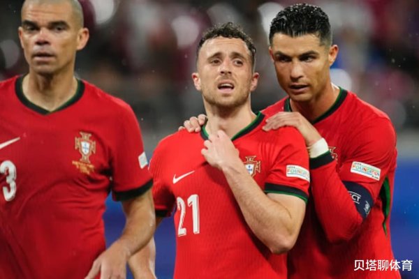 Hủy bỏ khóc trong im lặng! Neves đã viết một lá thư chia tay, người hâm mộ: Cảm ơn Jota và Ronaldo vì đã chiến đấu cạnh nhau
