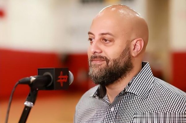 Xin chúc mừng Rockets! Người thứ 16 tham gia, một danh sách đội hình mới được phát hành! 1 vị trí thiếu người vẫn còn thiếu sót