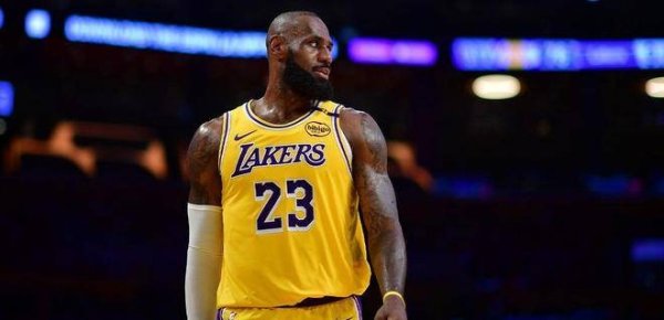 Từ Fox đến Antetokounmpo: Ba